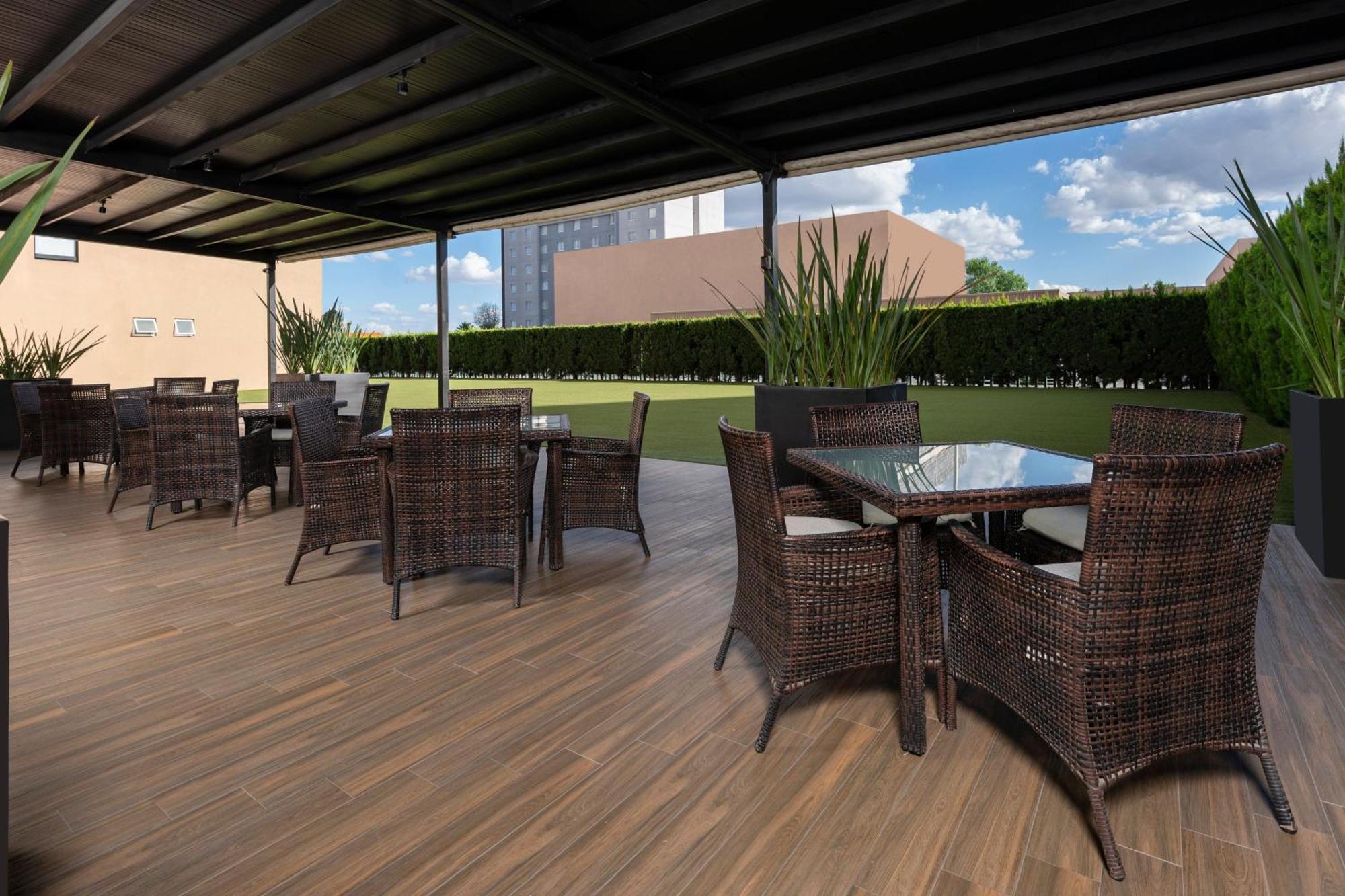 Courtyard By Marriott San Luis Potosi Hotel Luaran gambar