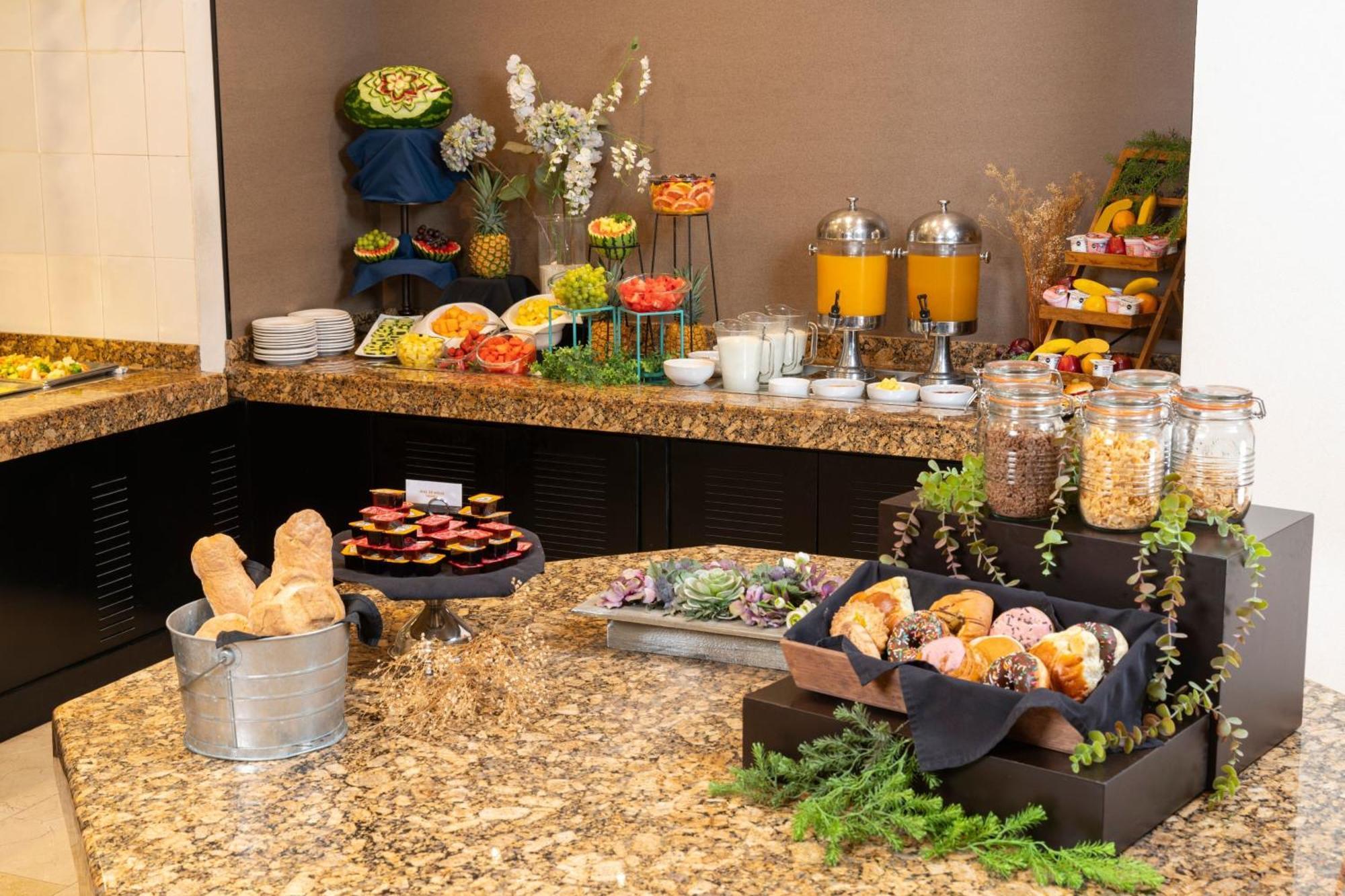 Courtyard By Marriott San Luis Potosi Hotel Luaran gambar